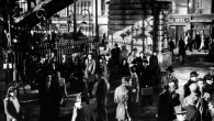 La station Barbès-Rochechouart dans Les Portes de la nuit de Marcel Carné (1946) Truffaut, Lelouch, Dupeyron, Zidi, Gavras, plus récemment Éric et Ramzy, nombreux sont les cinéastes à avoir filmé la station Barbès-Rochechouart, à avoir su en capter l’ambiance, l’animation...