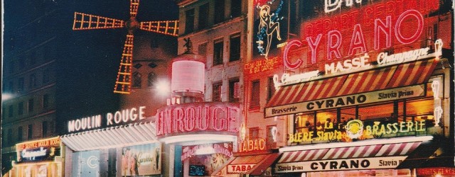 Nous revenons sur l’histoire de ce lieu emblématique du cinéma parisien, qui a vu se croiser de nombreux artistes, parmi lesquels deux amis et voisins de la Cité Véron, Boris Vian et Jacques Prévert — dont l’appartement-musée de ce dernier est aujourd’hui menacé de disparition par les propriétaires de la salle de spectacle.