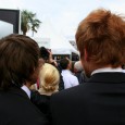 Au Festival de Cannes, accrédités ou non, invités ou non, les festivaliers font l’épreuve de l’attente. 